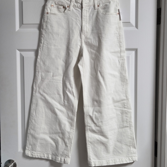 GAP Cream Curvy Stride Ankle Jeans - Picture 2 of 7